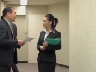 Pornxhard.com - japonesa businesswoman forçado para tomar ele a partir de atrás