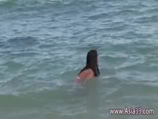 Tim tajlandë vajzë në the plazh