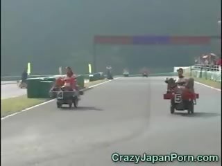 クレイジー f1 日本 ポルノの!