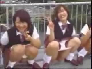 Japonské tínedžeri sú naozaj neslušné mov