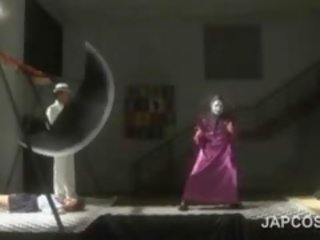 Азиатки terrific дупе актриса пиеси мадама в косплей сцена
